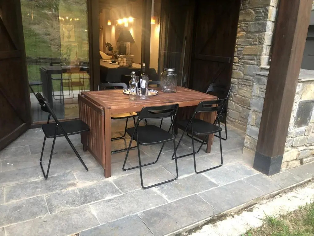 PRECIOSA CASA, NAUT ARAN, ALTO ARAN, GESSA, A 4 KM DE BAQUEIRA, 212 M2 wifi