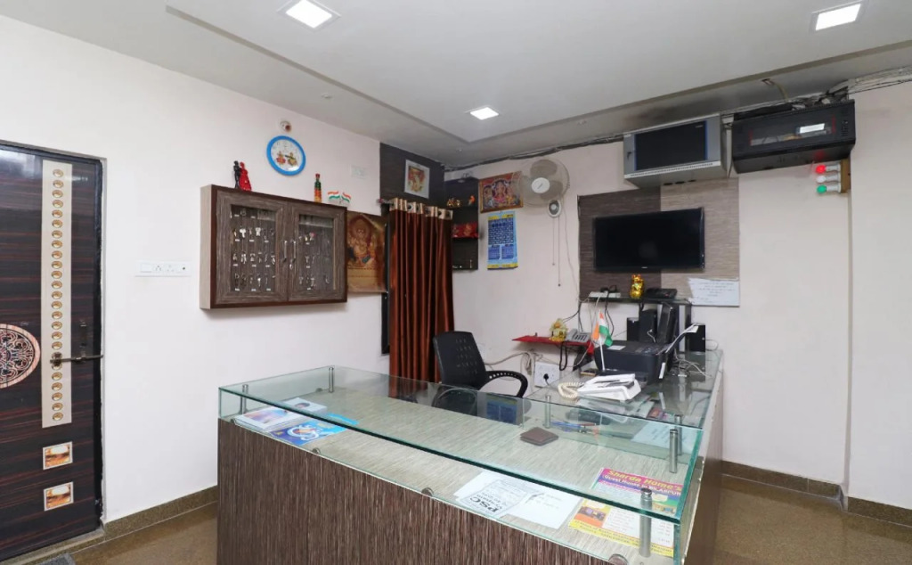 Sharda Homes By OYO Rooms