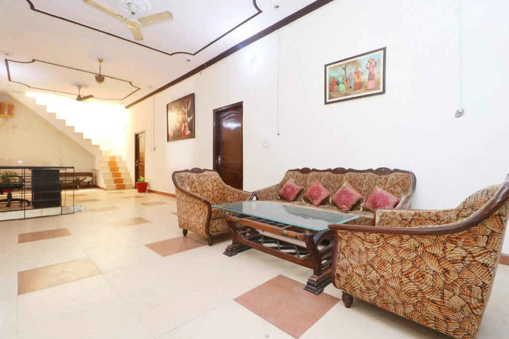OYO 37903 Best Stay Guest House