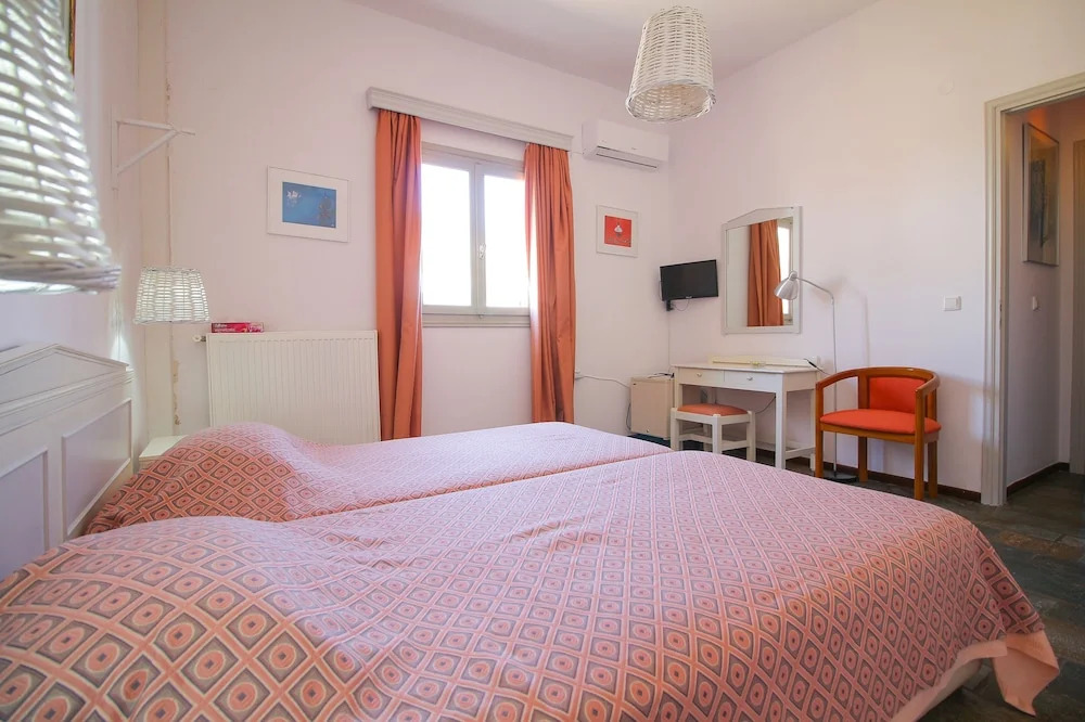 Home with View of Agios Ioannis in Tinos