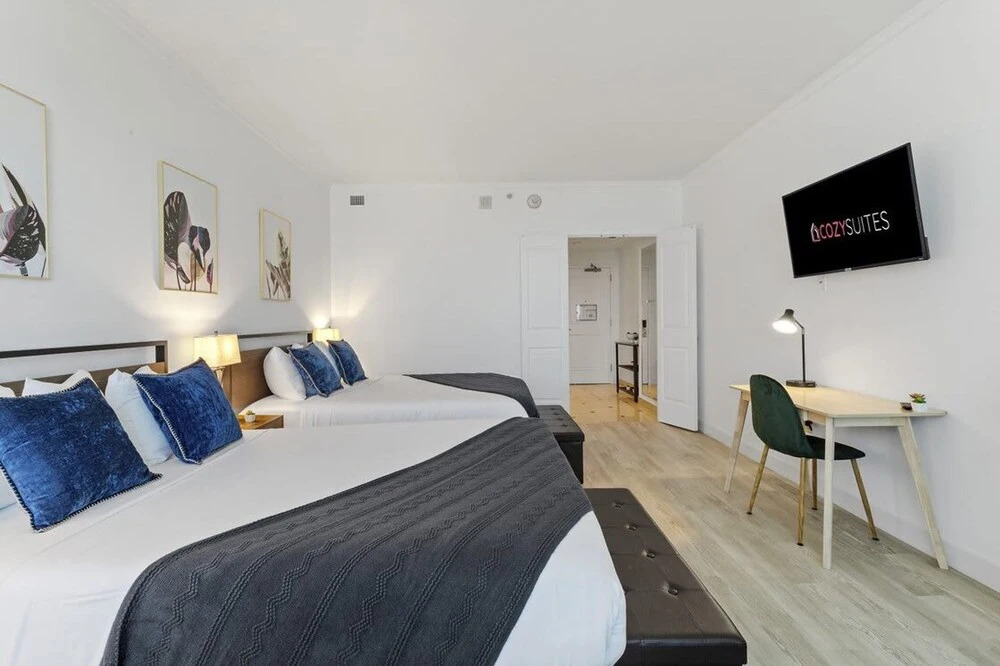 Beachfront Double Queen Cozysuites 35