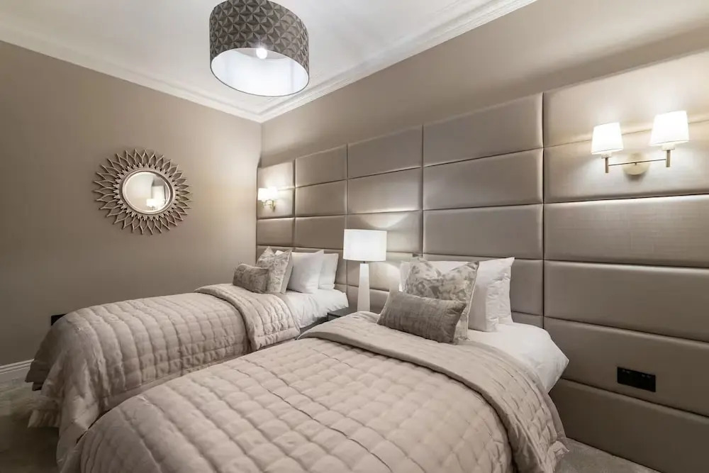 Luxury Georgian City Retreat 5-Star Location