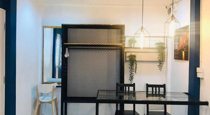 Charoenpong Apartment