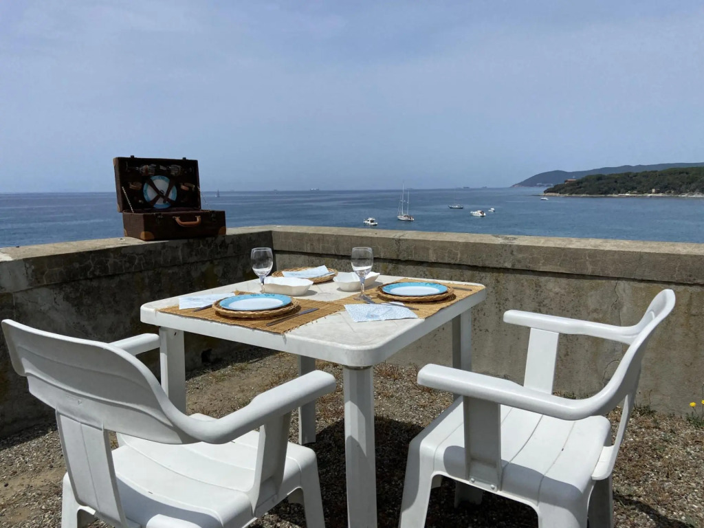 Studio with loft in villa on the sea with parking-AM04 Pieraccioni  villa Colonna