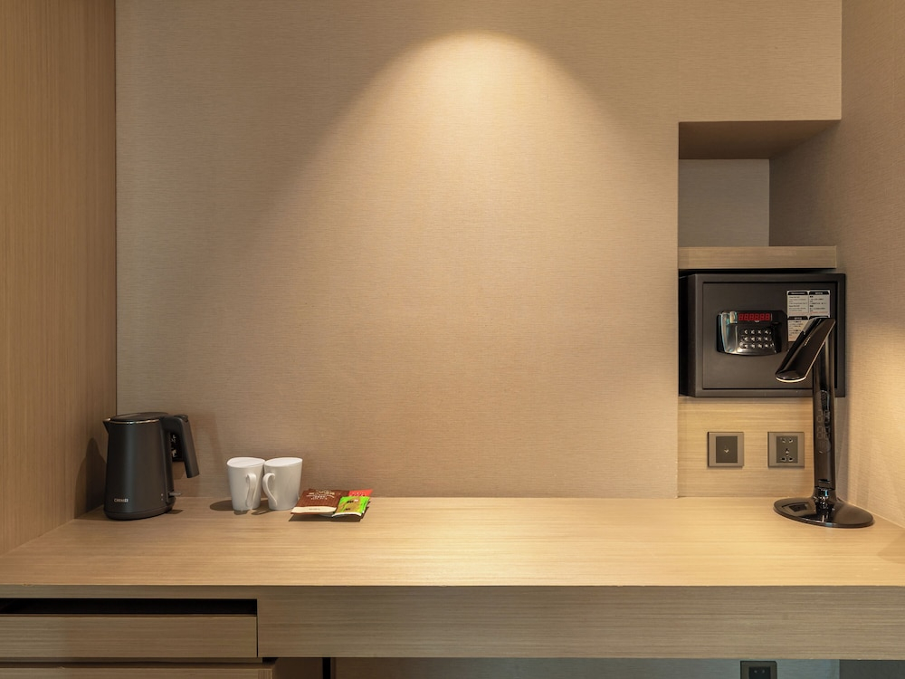 CHECK inn SELECT Taipei NeiHu