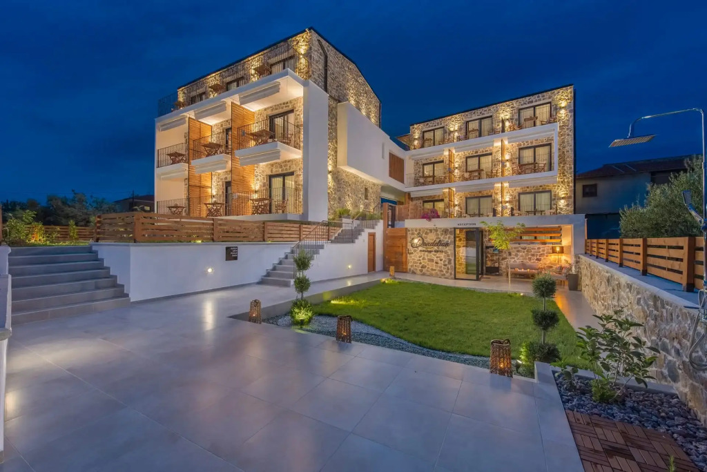 Dandelion Suites