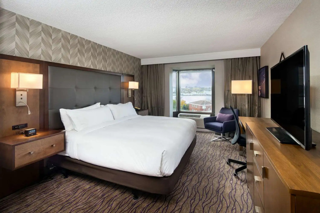 DoubleTree by Hilton Halifax Dartmouth