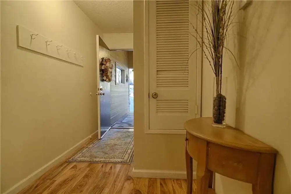 Remodeled and Stylish Carnelian Woods Condo #317
