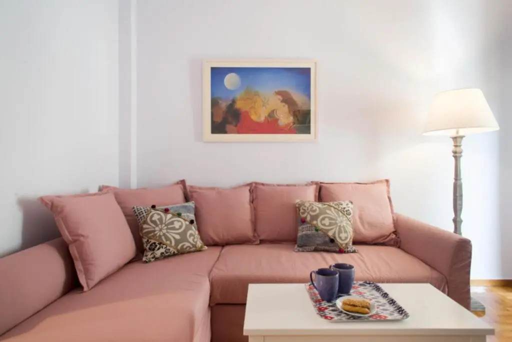 Live Like A Local Next To Acropolis