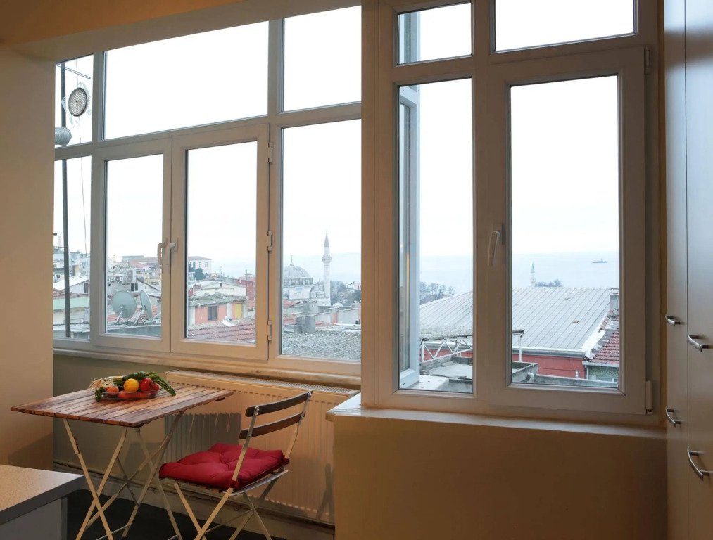 Ekim Apartments