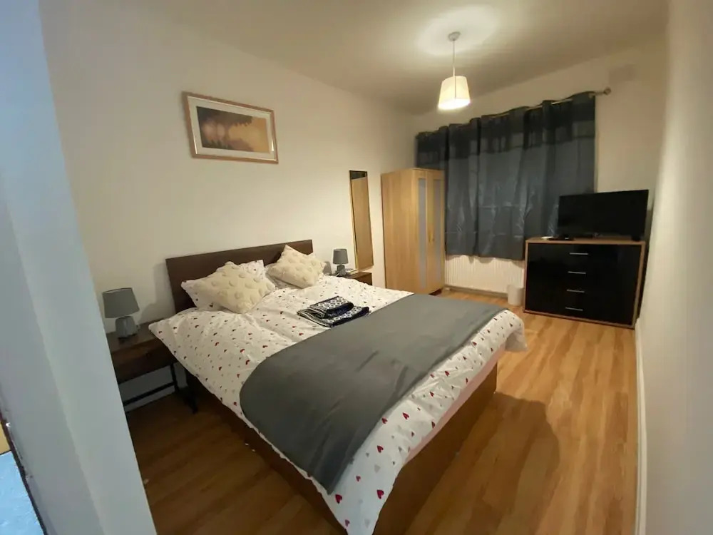 Stunning 4bedrooms Flat