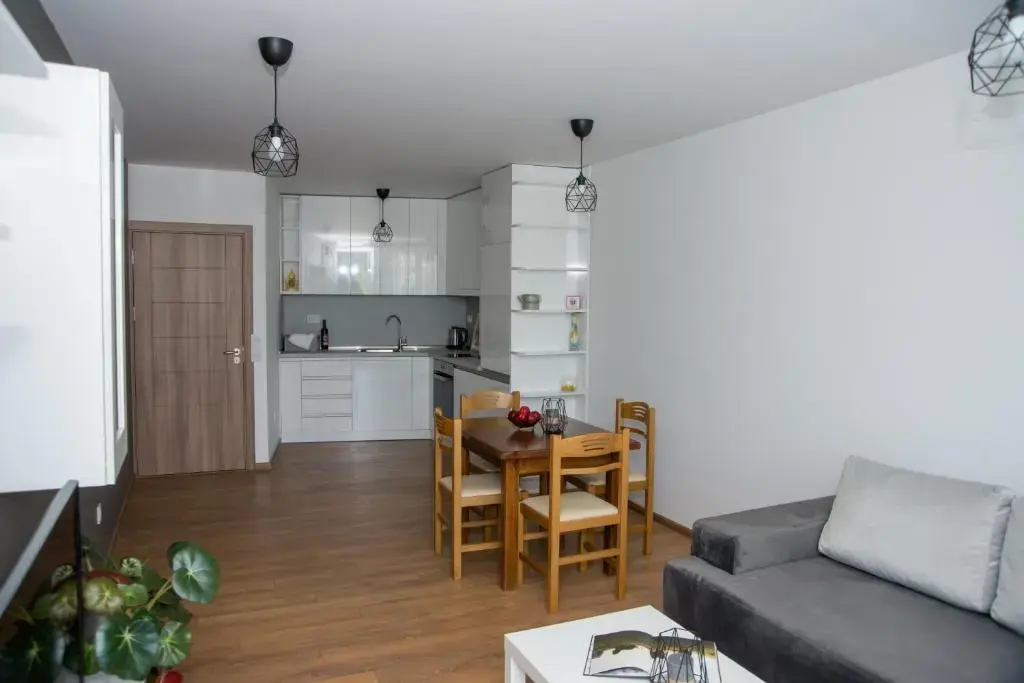 Apartament Intense