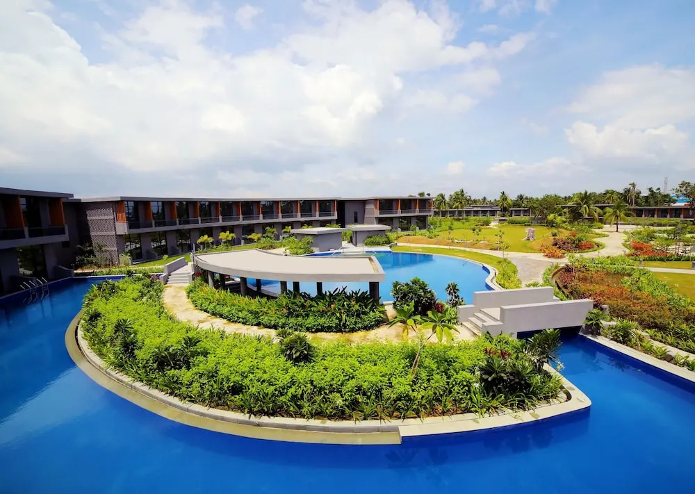Holiday Inn Resort Kolkata NH6