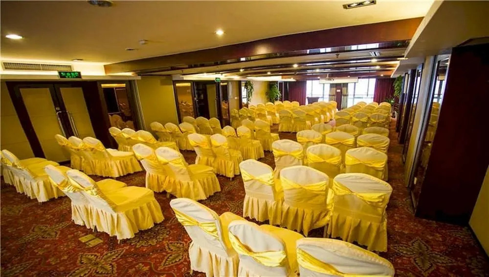 Chengdu Jinhu Boutique Hotel