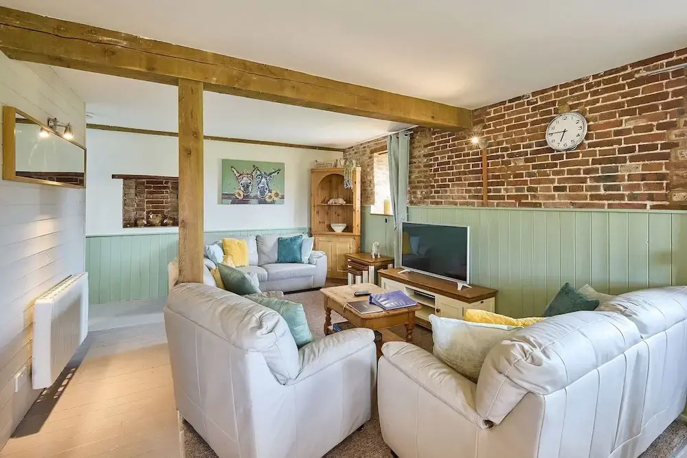 Host Stay Granary Barn