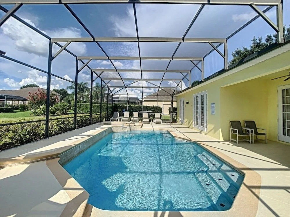Fantastic 7 Bed 6 Bath In Prestigious Gated Comm. 7 Bedroom Villa by Redawning