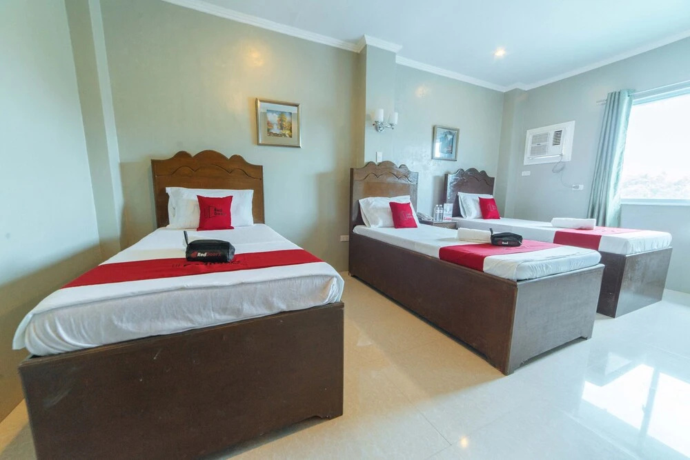 Jeonvill Travellers Inn by RedDoorz