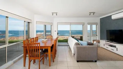 Hear the waves at Anna Bay!
