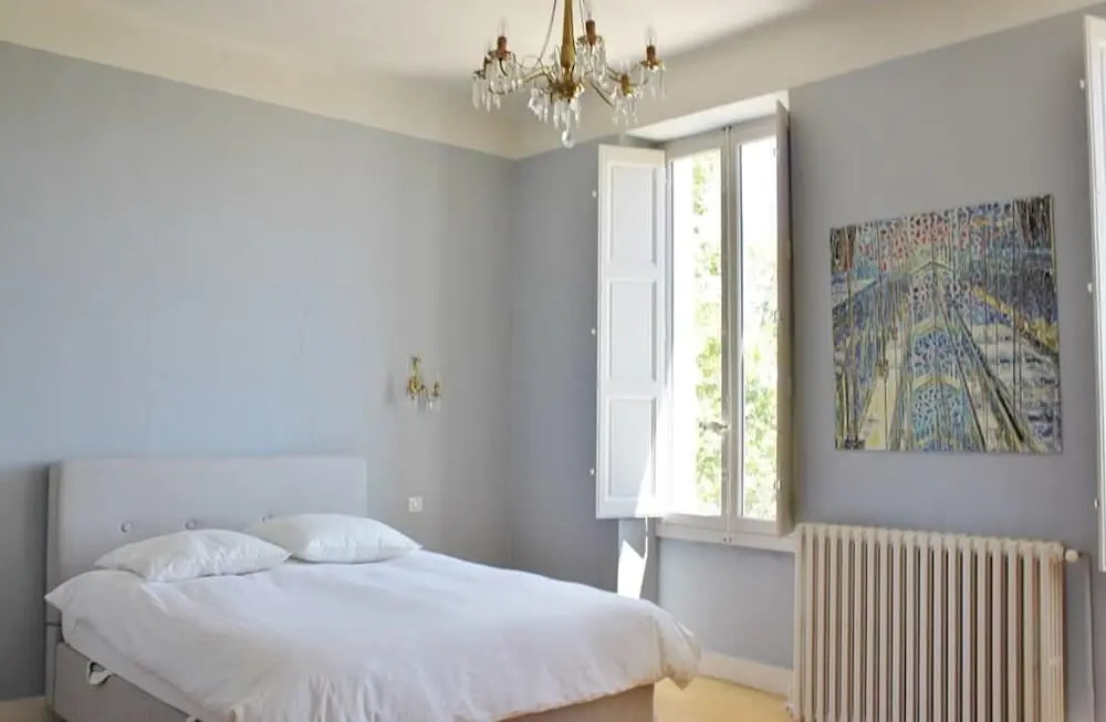 Villa croix du sud with swimming pool and park in Marseille Chalet 4