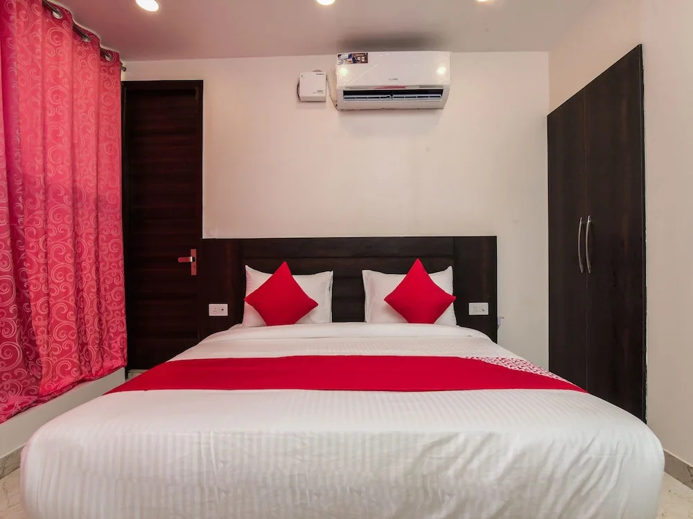 FabHotel Royal Galaxy