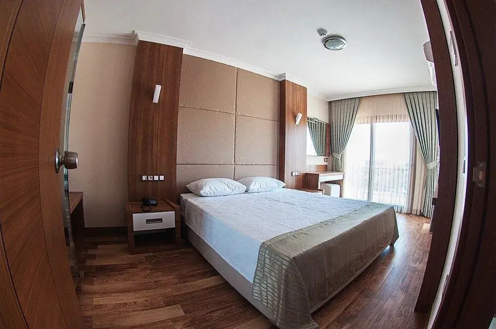 Alptekin Otel