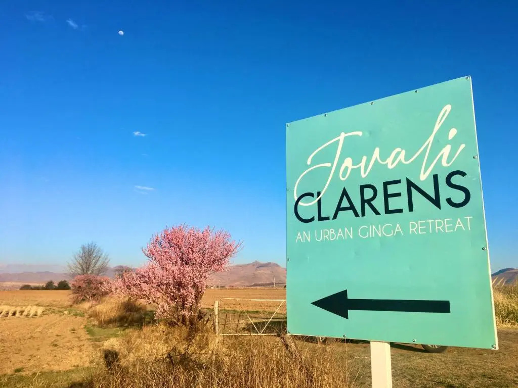 Jovali Clarens