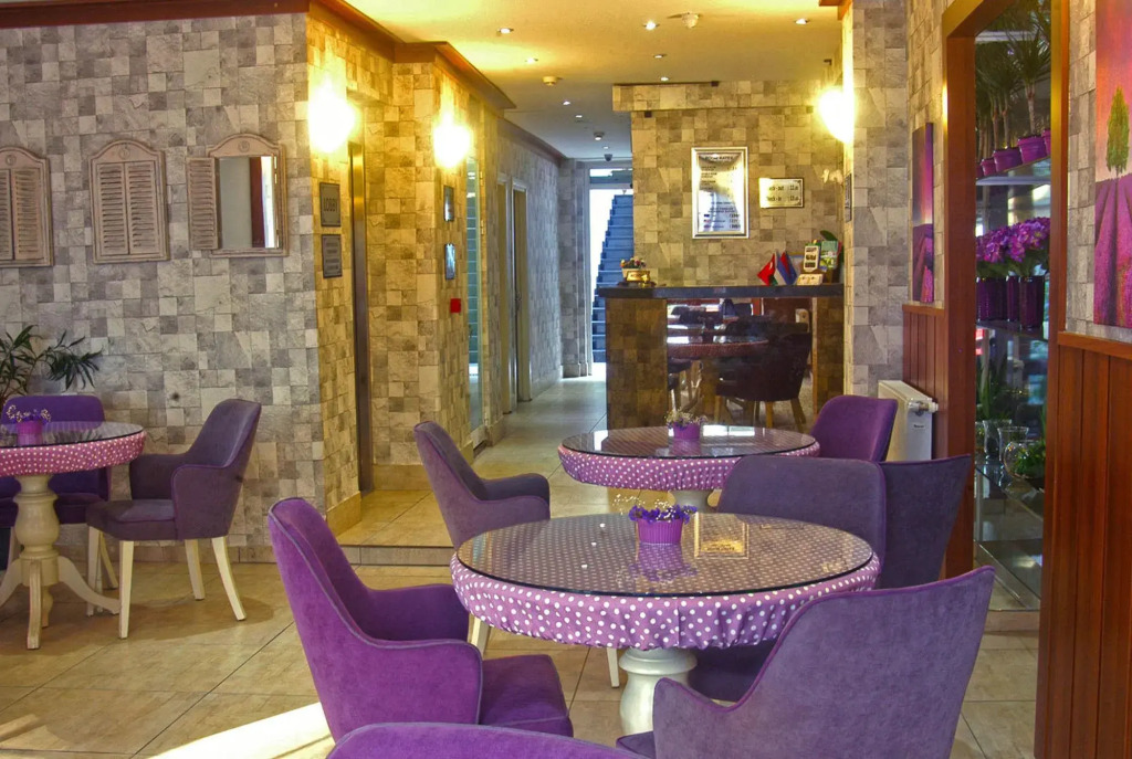 East Suite Hotel