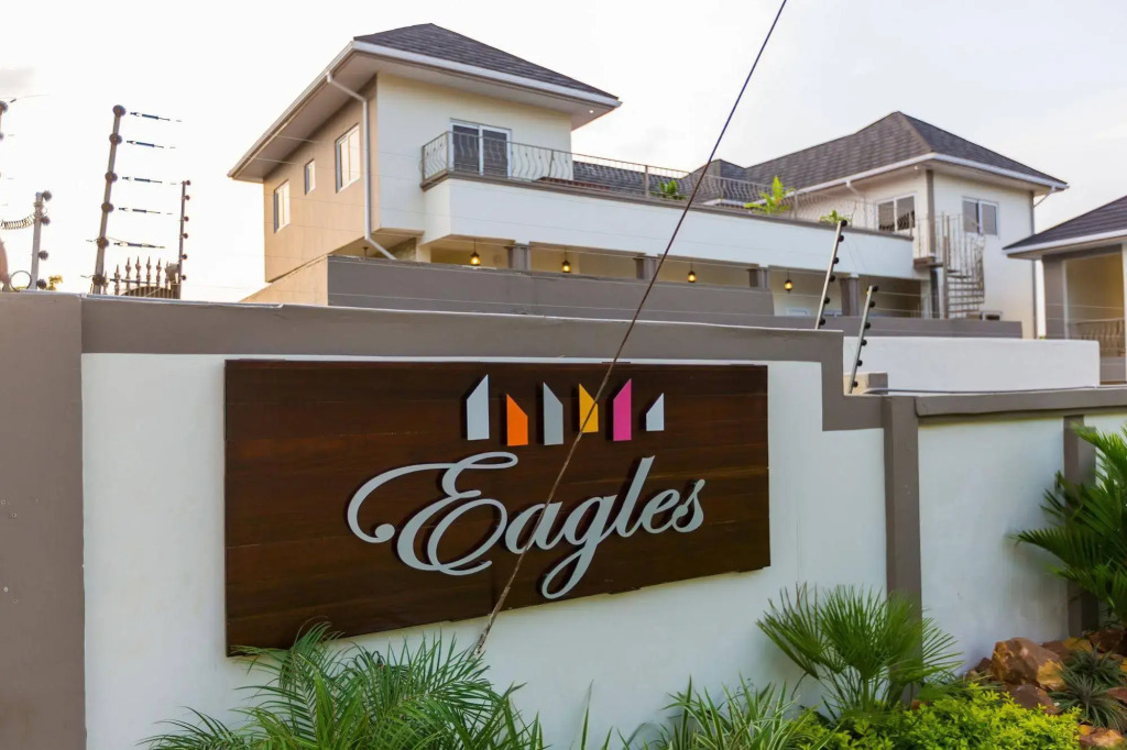Eagles Apartments, Airport Residential