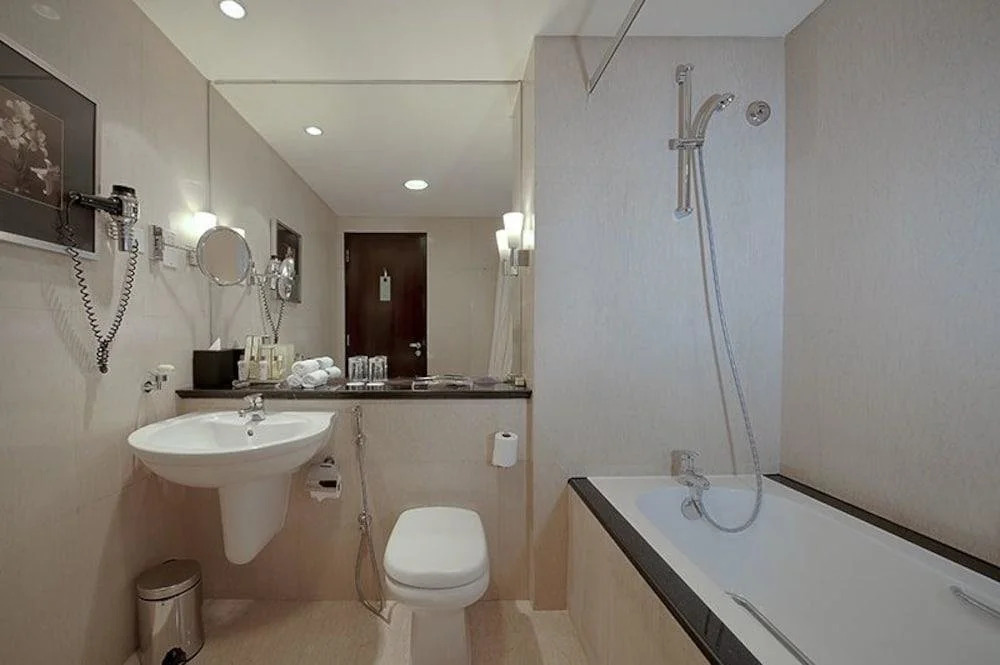 Shangri-La Apartments