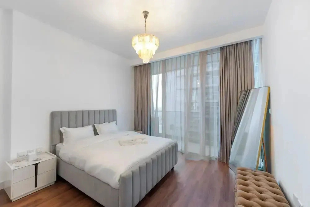 Chic 1BR Canal View at Waves Tower