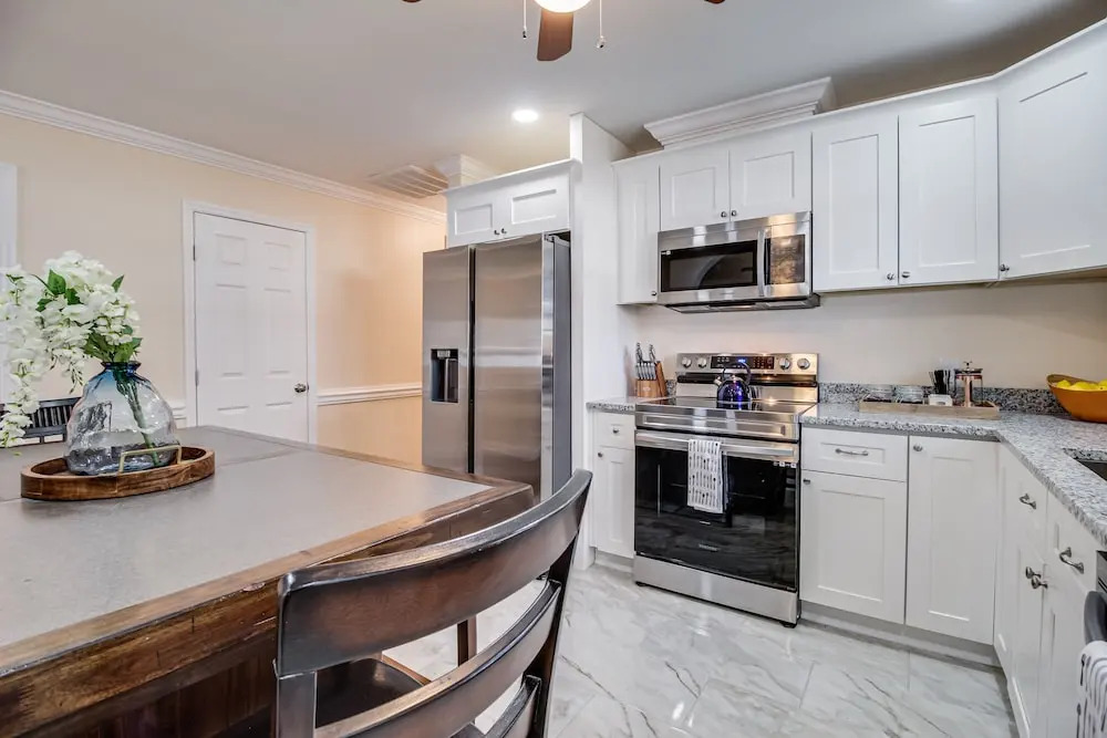 Family Home Near Downtown & Convention Center!