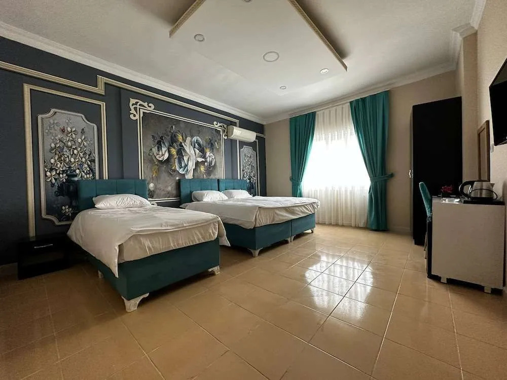 Nus Grand Hotel