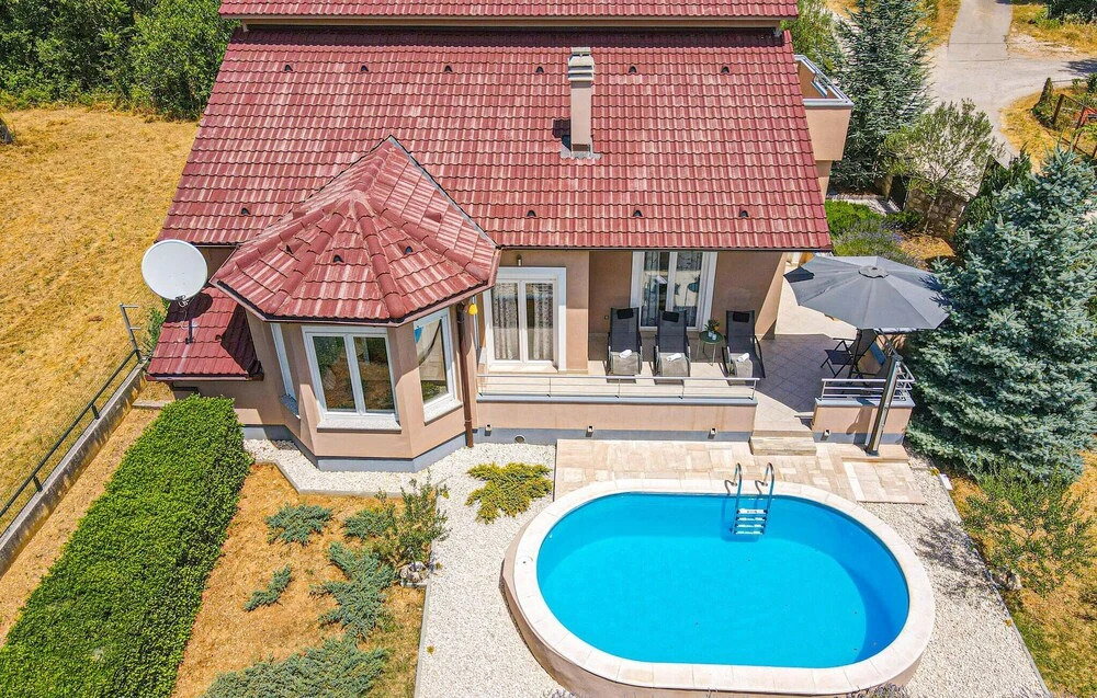 Awesome Home in Badanj With Wifi and 3 Bedrooms