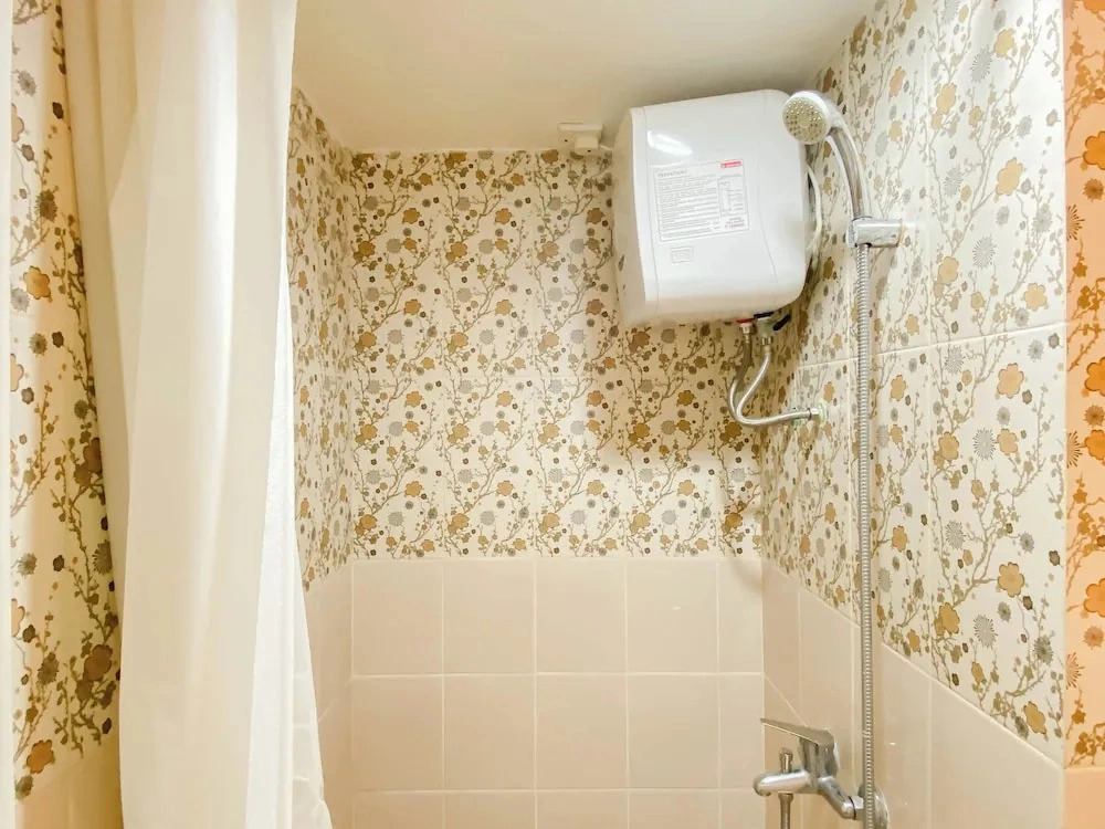 Practical 2Br For 4 Pax At Podomoro Golf View Apartment