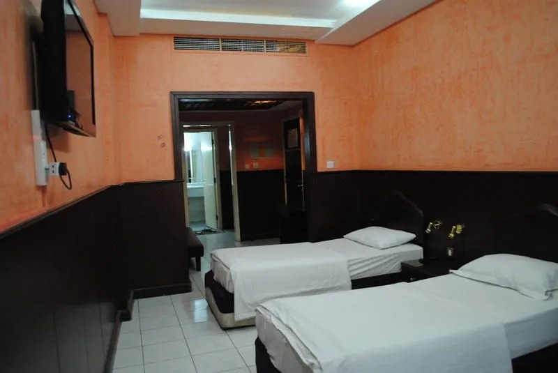 Pacific Hotel Llc
