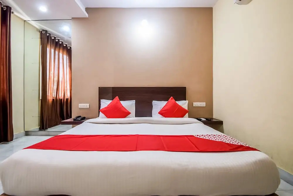 OYO 19032 Hotel Ambay Palace