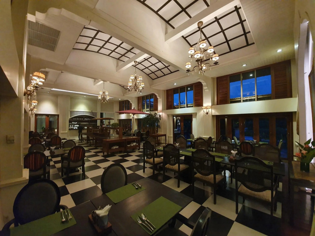 Le Palais Juliana Experience tradition on us Book 2 nights and get a free morning alms-giving session