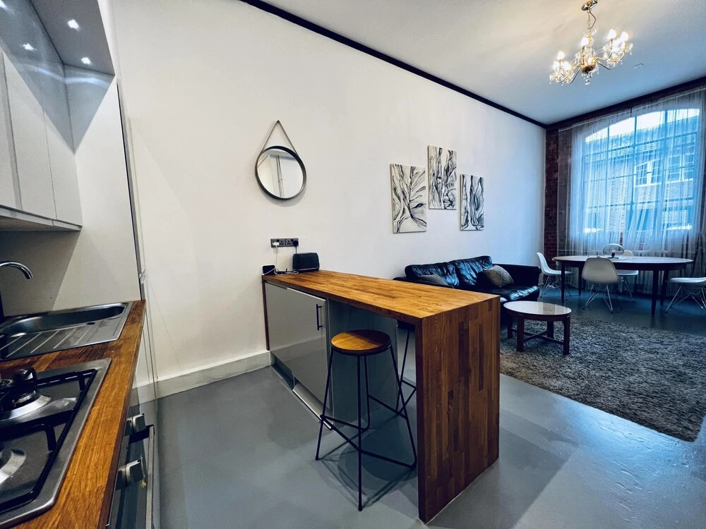 Lovely 2-bed Apartment in Canterbury