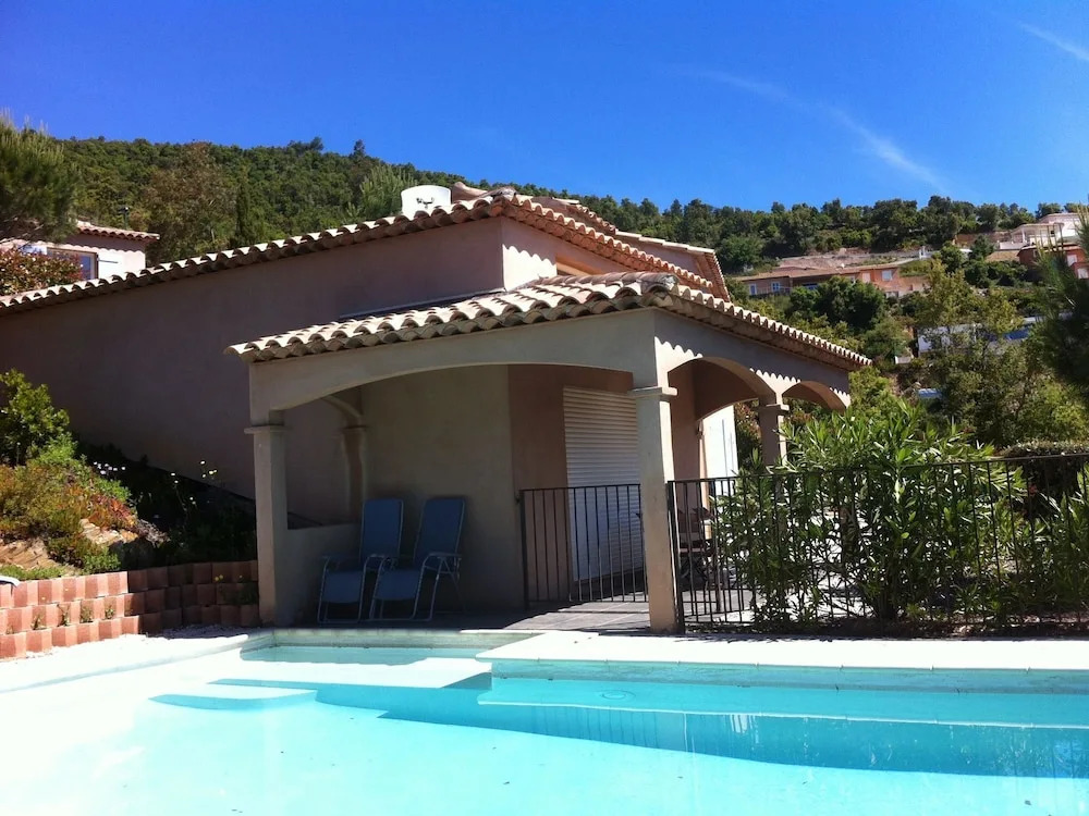 Spacious Villa With Panoramic Views, Located in the Provence