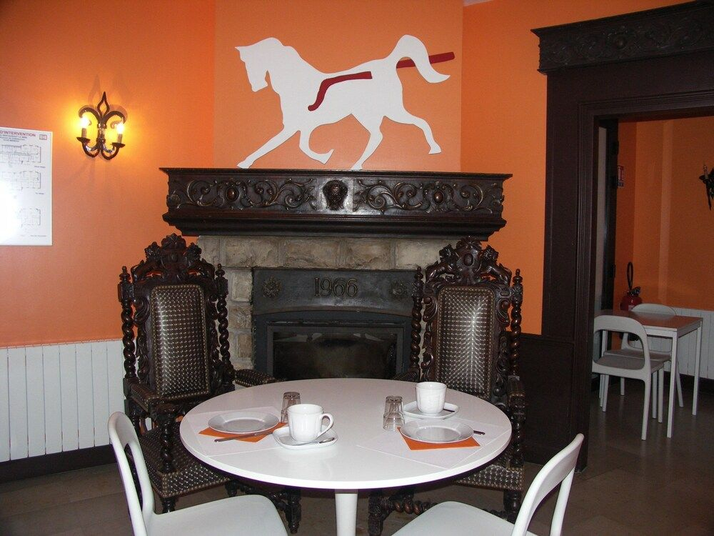 Logis - Hotel et Restaurant La Mire