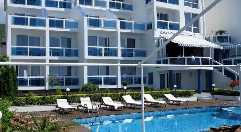 GT Sky Holiday Apartments