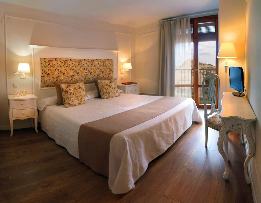 Hotel Santa Maria de Alquezar