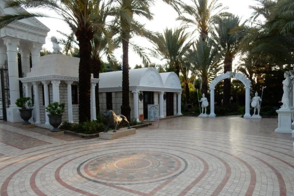 Yetkin Hotel