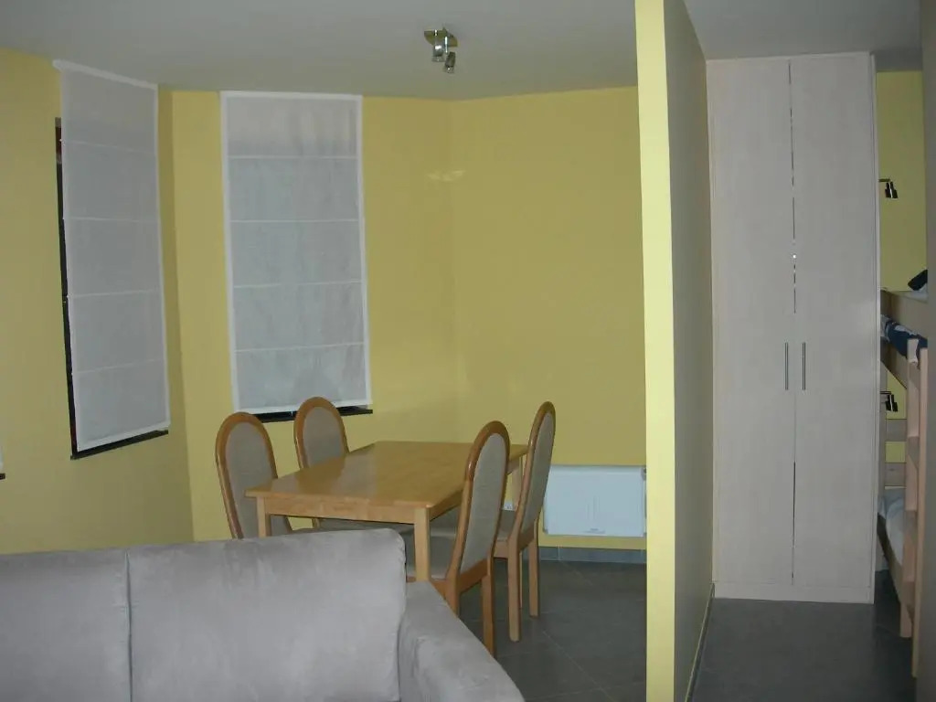 Studio apartment 'De Strandwandeling' with frontal sea view near Ostend