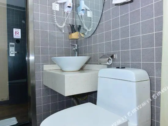 City 118 Chain Inn Qingdao Zhengyang Road Liqun
