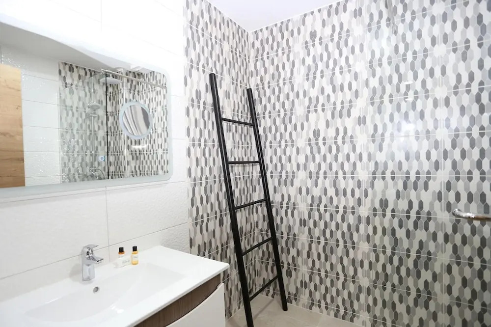 B55 - Santo Amaro Hill Apartment