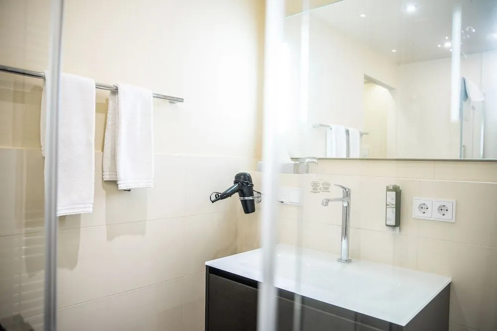 Nomad Serviced Apartments
