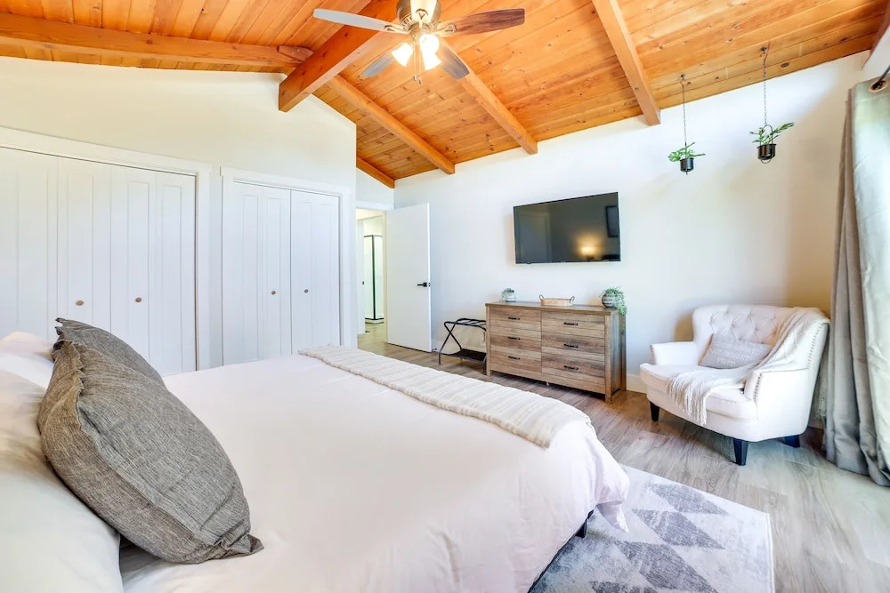 Pet-friendly Monterey Home 2 Mi to Beach