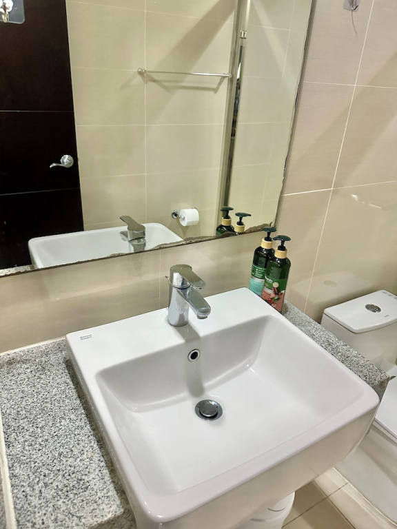 RareCut 177sqm 4BR Uptown Parksuites BGC