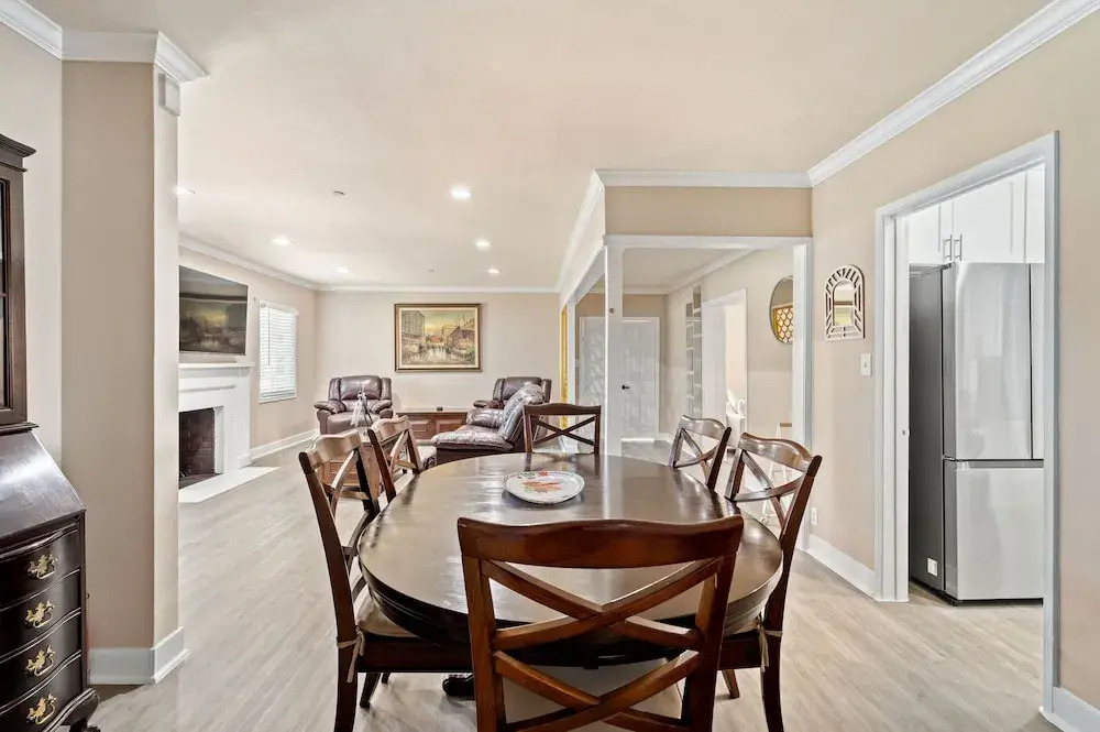 Whimsical Family Stay 10 Min Walk to PV Hospital